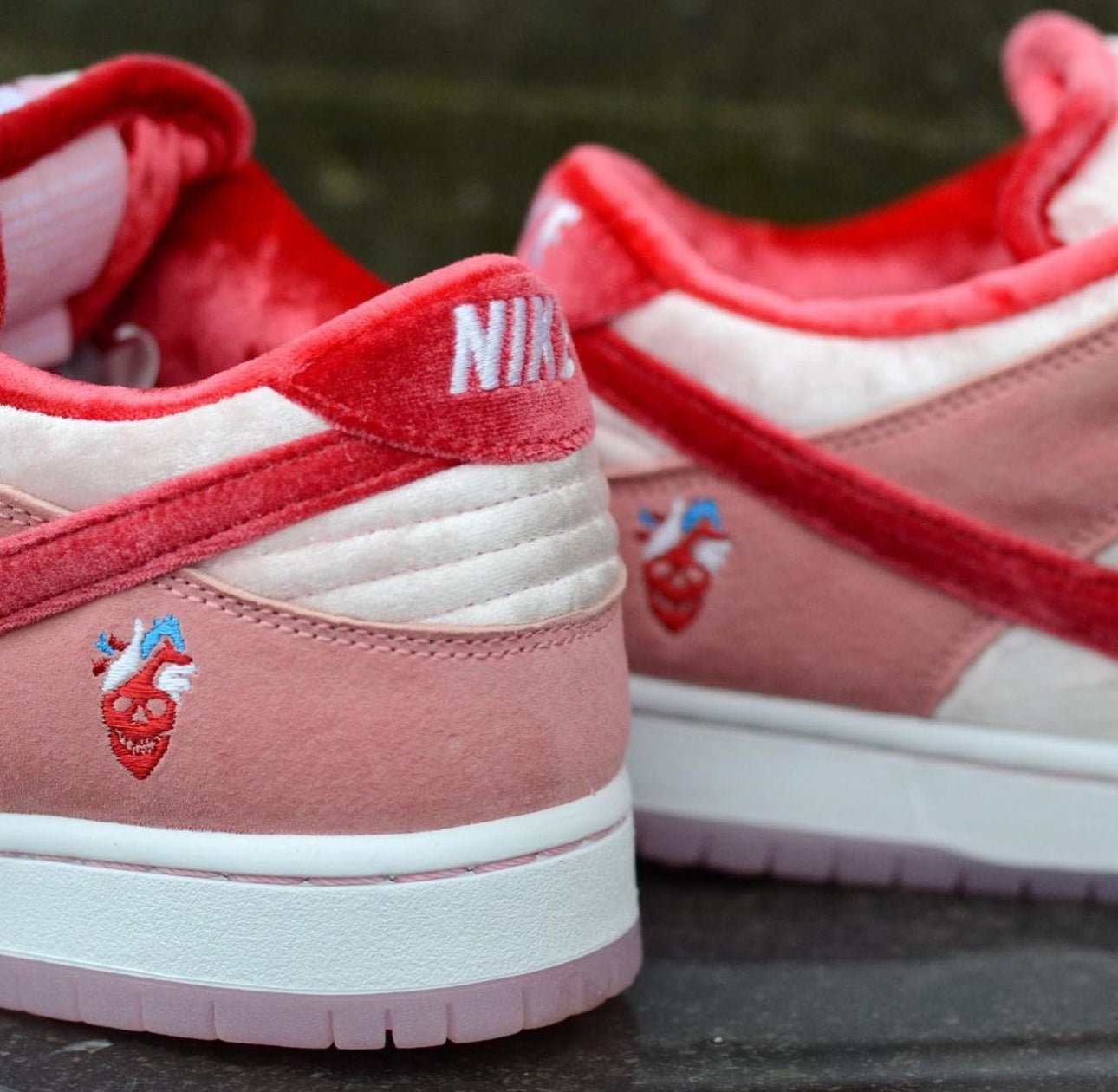 WMNs Dunk Low “ Strange Love “