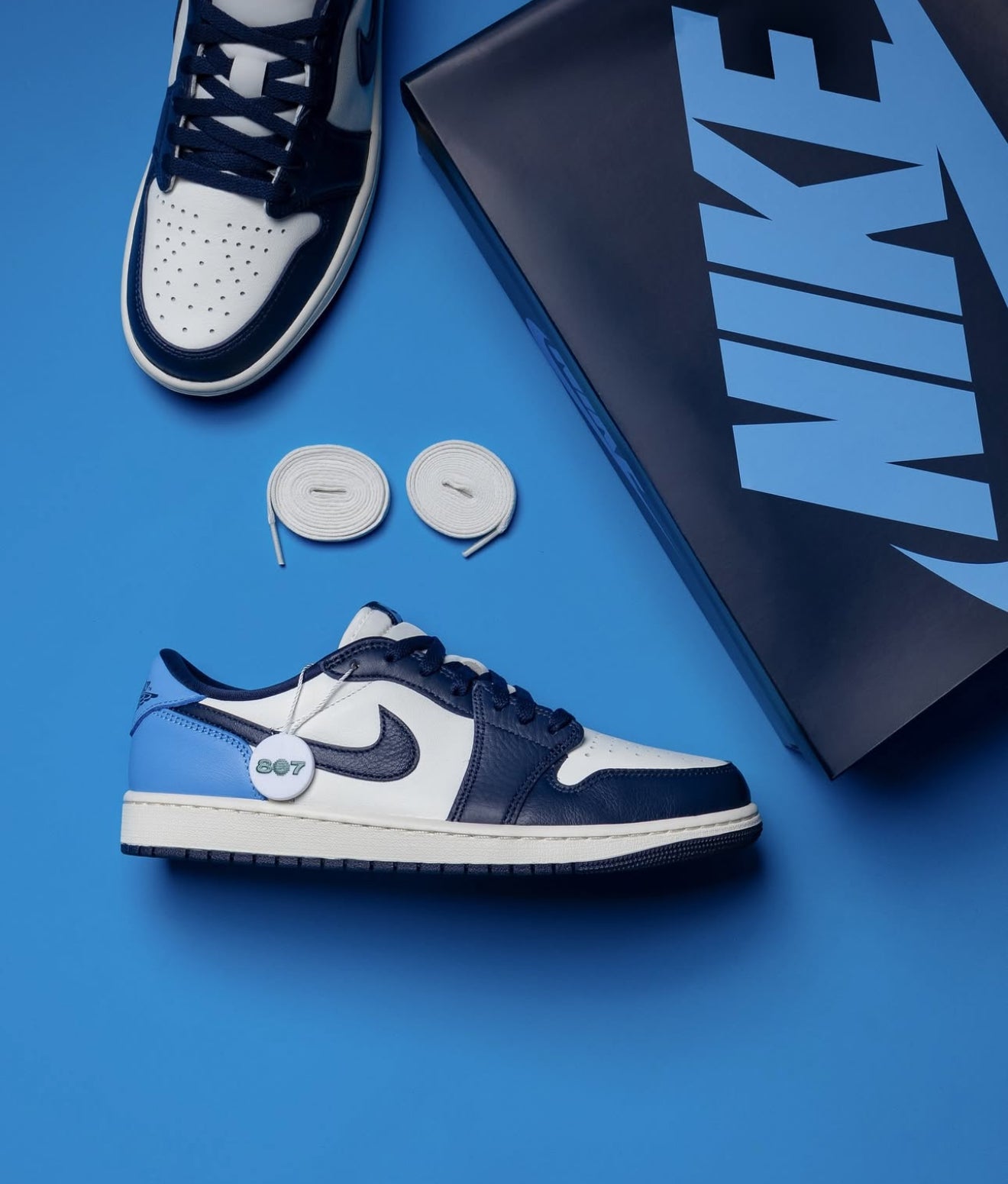 Air Jordan 1 Low Obsidian UNC