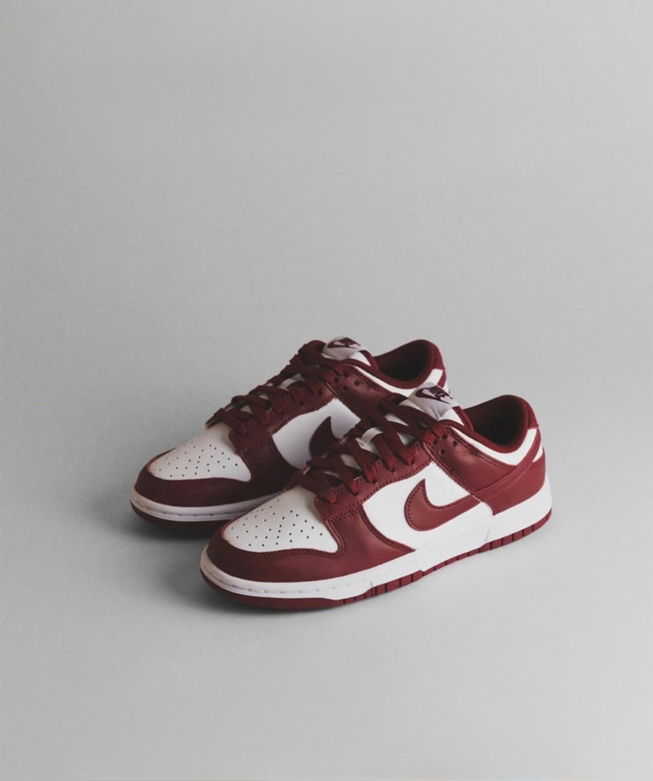 Dunk Low Team Red (UA)