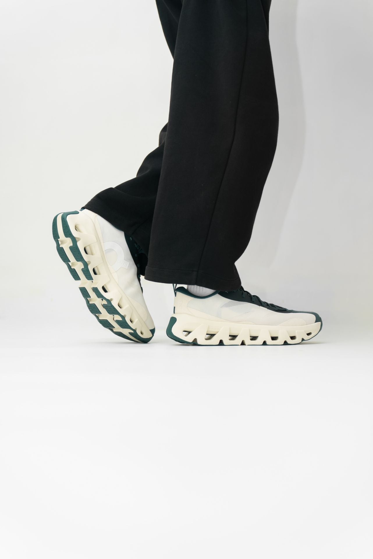 Kith x ON K-Tech 1 Tofu Sea Moss