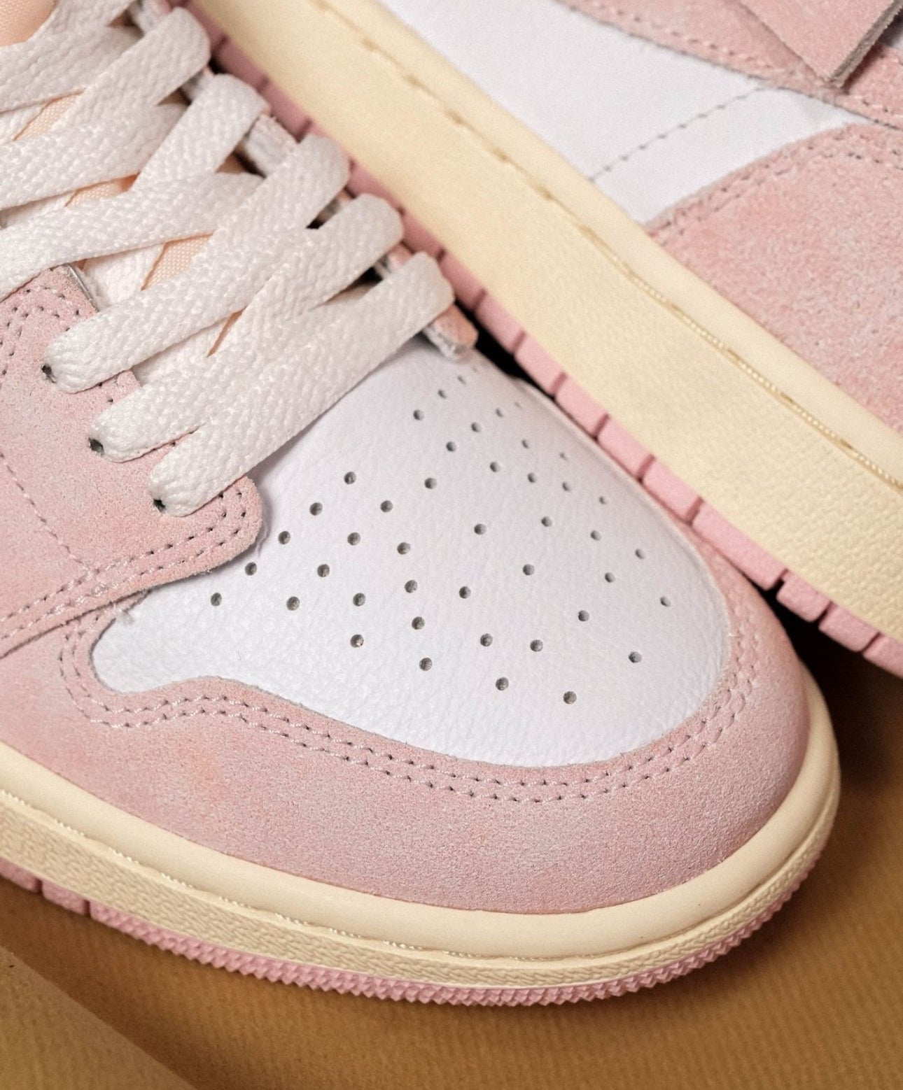 Air Jordan 1 High Washed Pink