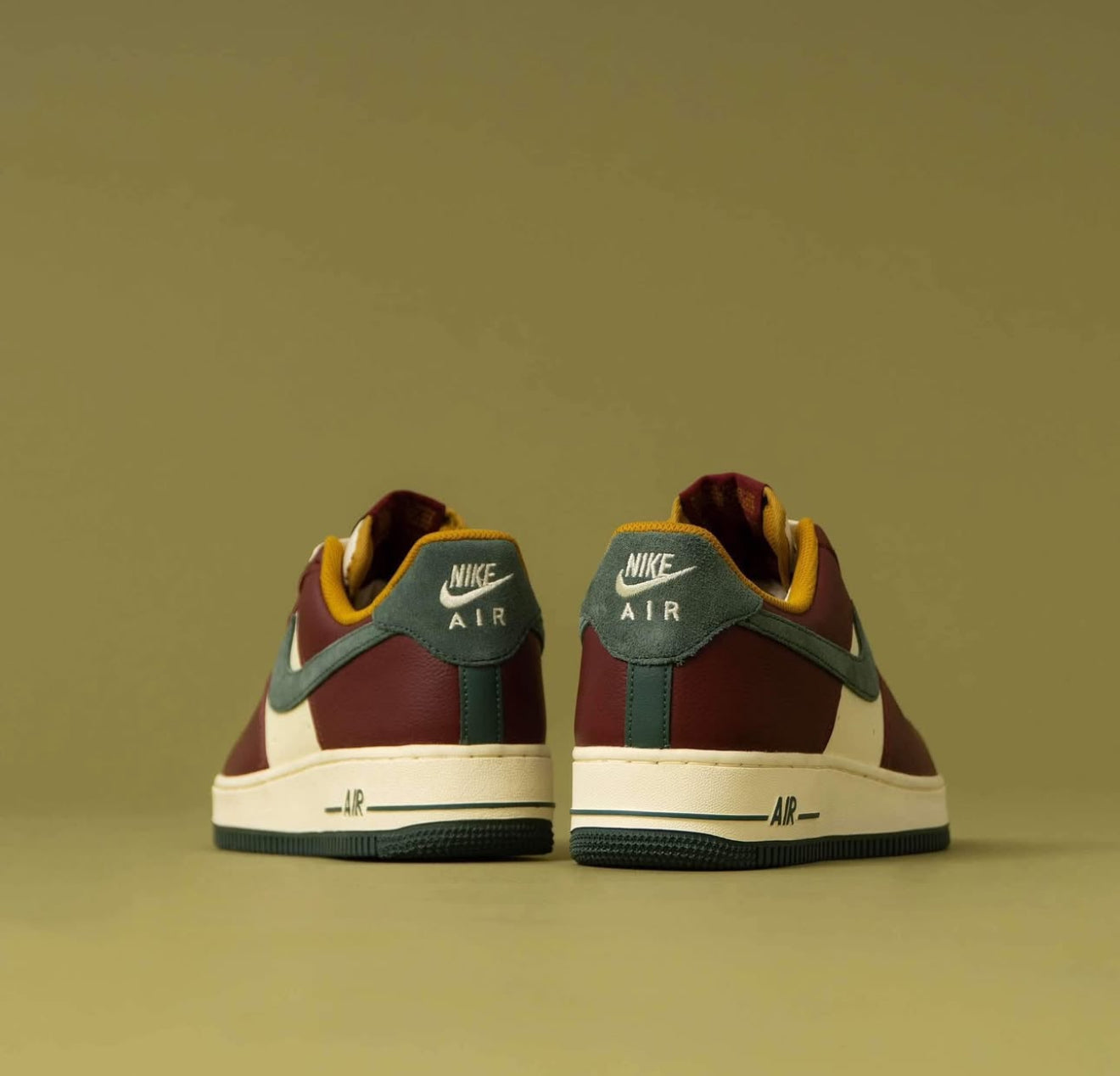 Airforce 1 Low LV’8 Dark Team Red / Vintage Green