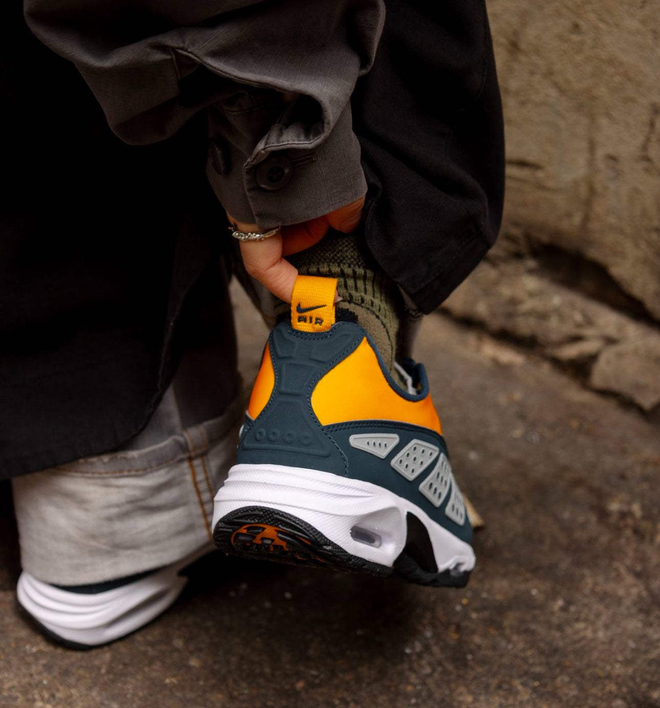 Airmax SNDR Canyon Gold