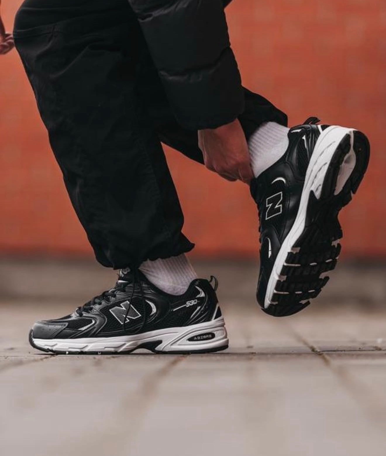 NB Balance 530 Black White