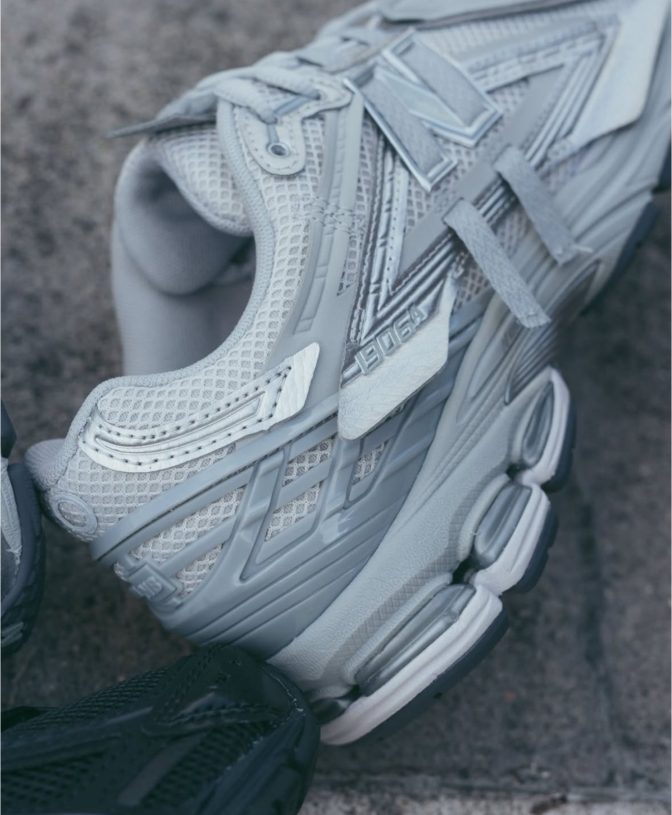 New Balance 1906A Concrete Silver Metallic