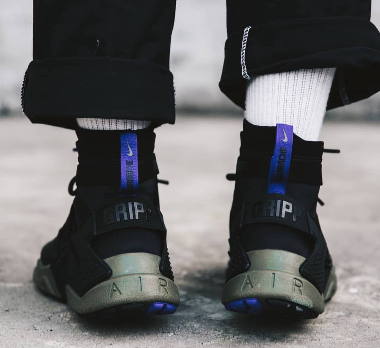 Air Huarache Gripp Black Olive Canvas
