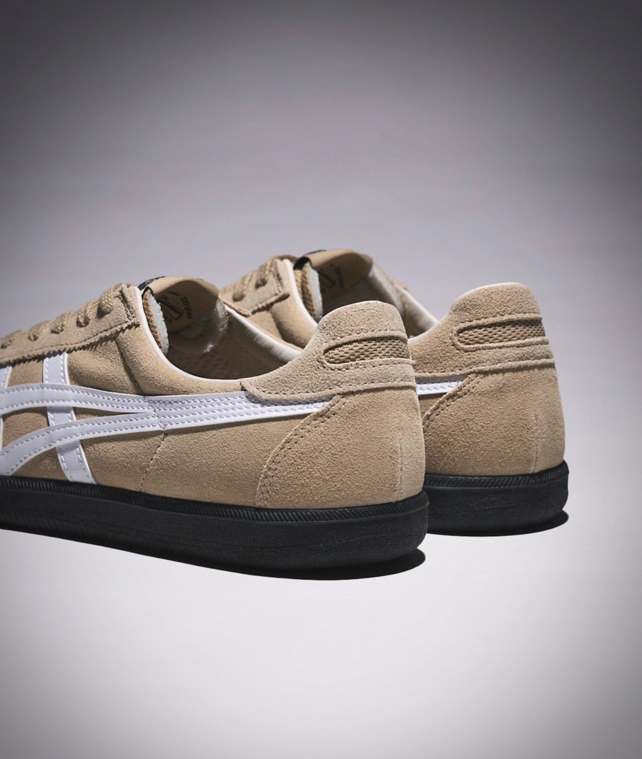 Tokuten Laceup Beige Black