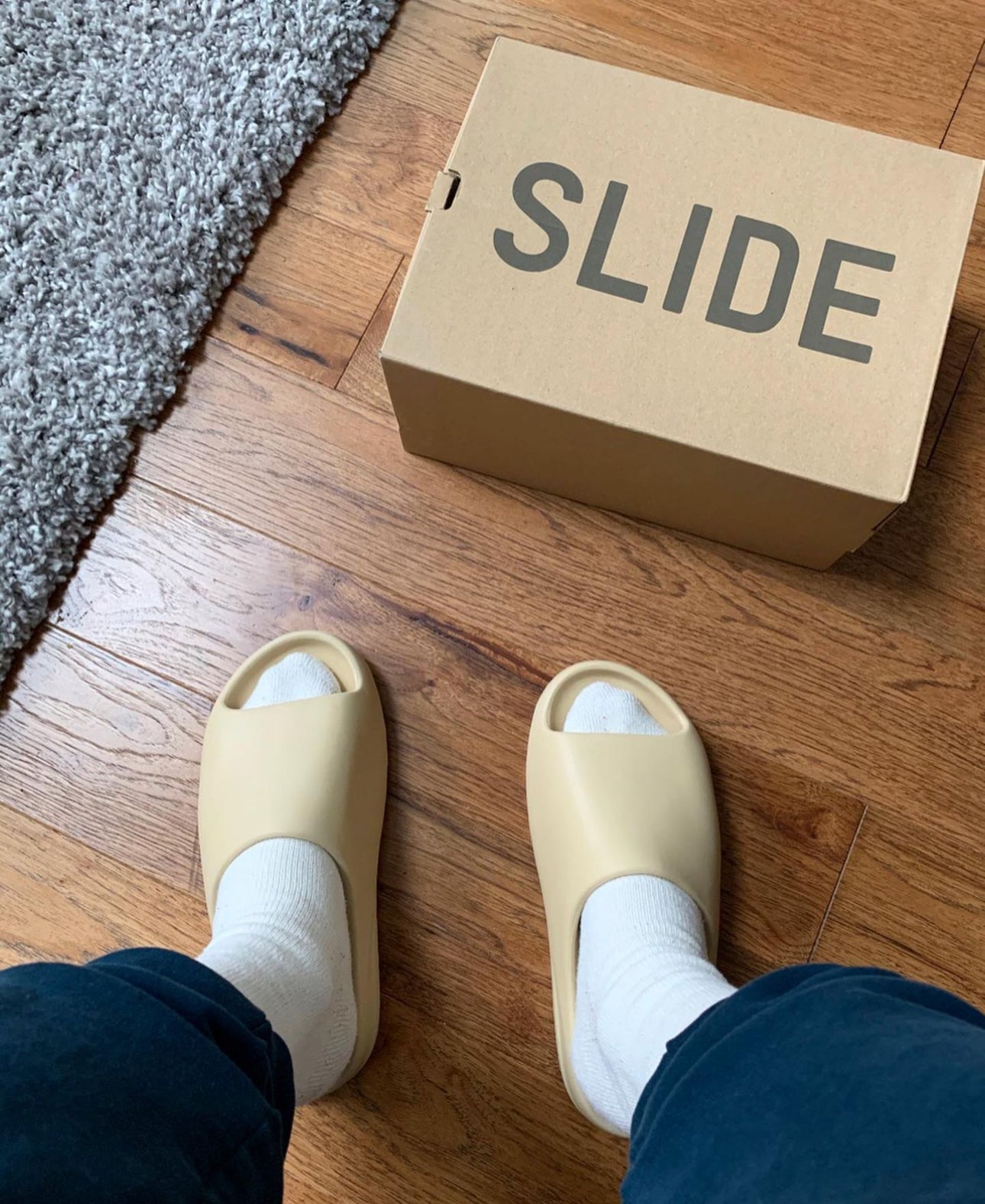 Yeezy Slides - Desert Sand