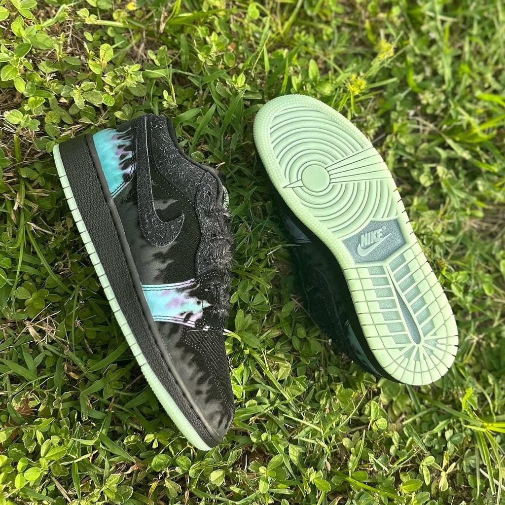 Air Jordan 1 Low Halloween Fortune Fly ( Glows In Dark )