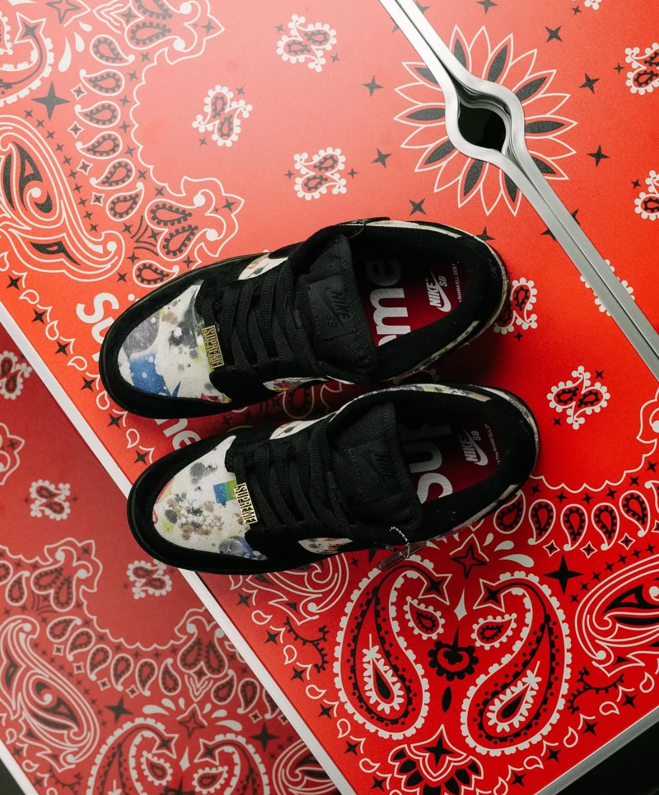 Supreme x Sb Dunk Low Rammellzee