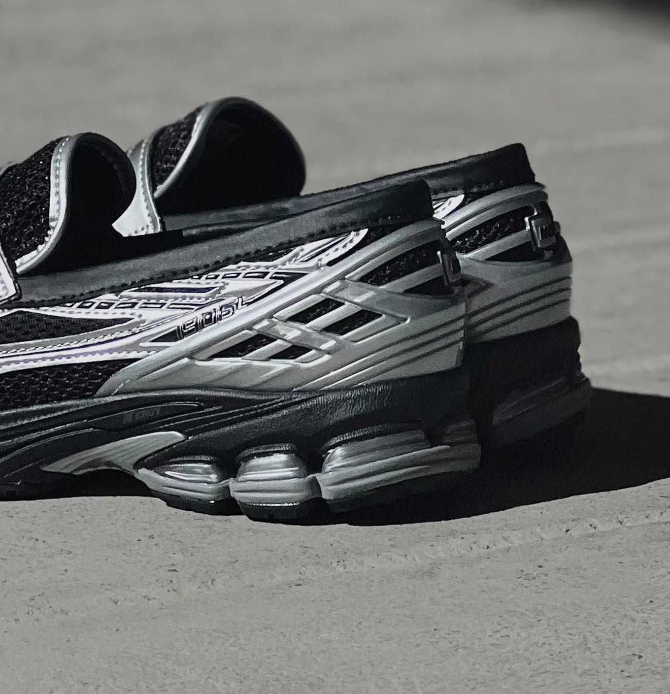 NB Balance 1906L Silver Metallic Black
