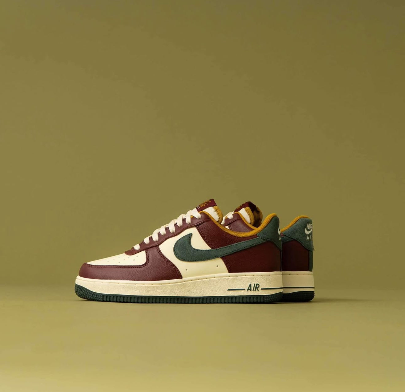 Airforce 1 Low LV’8 Dark Team Red / Vintage Green