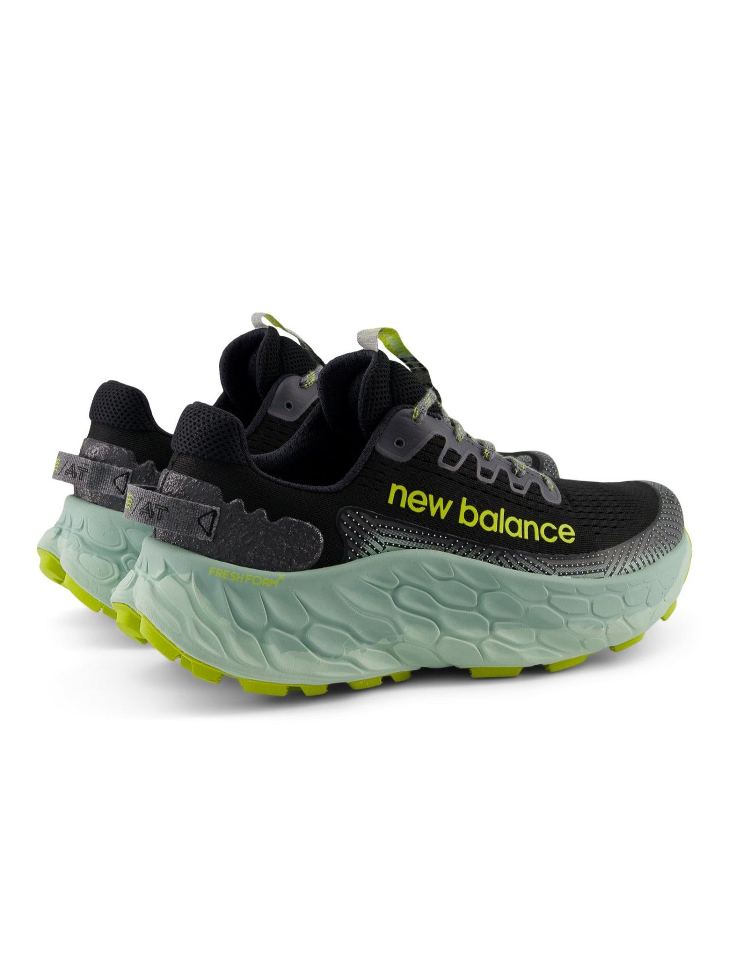 NB Balance Fresh Foam X More Trail v3