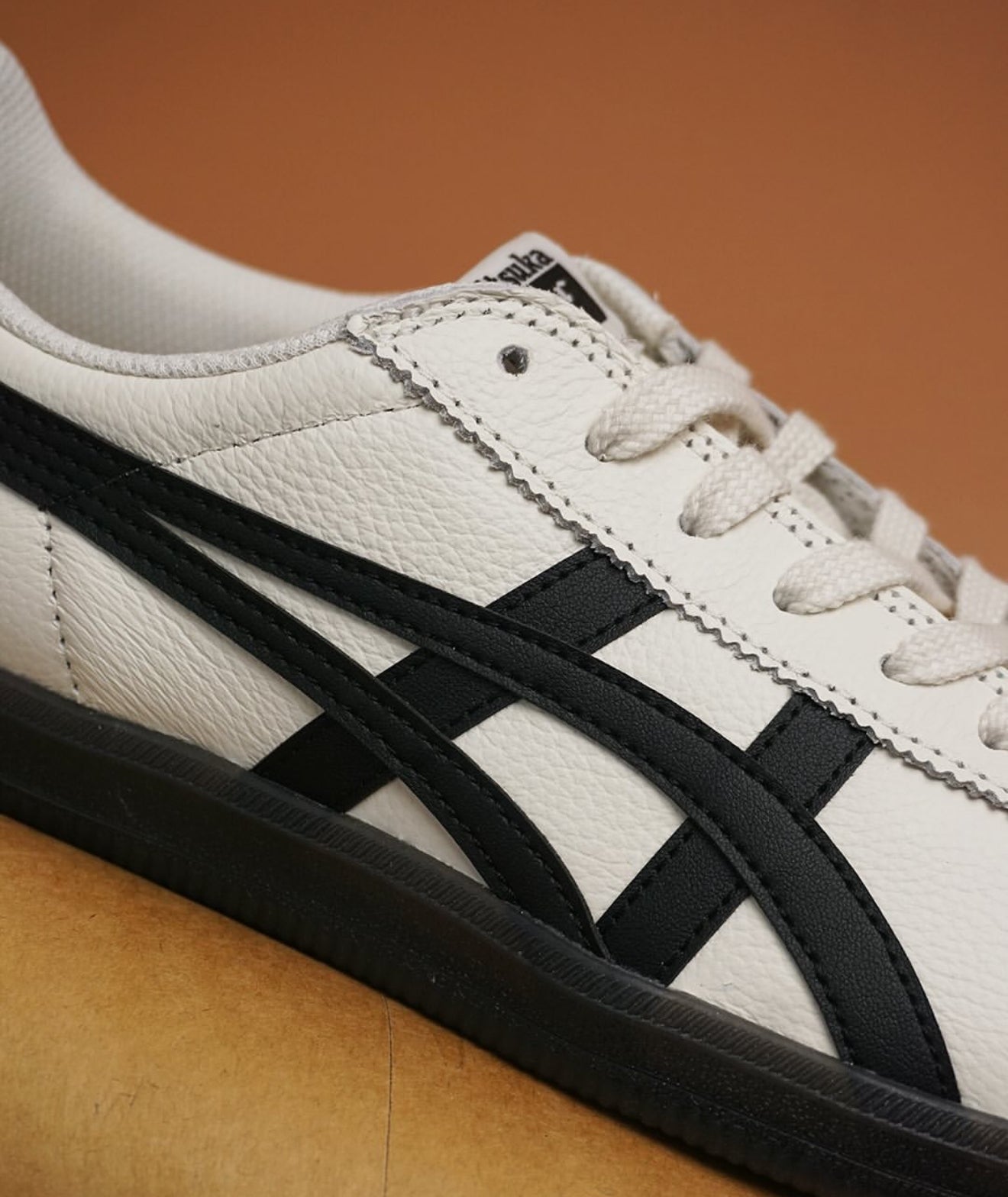 Onitsuka Tiger Tokuten Black Gold