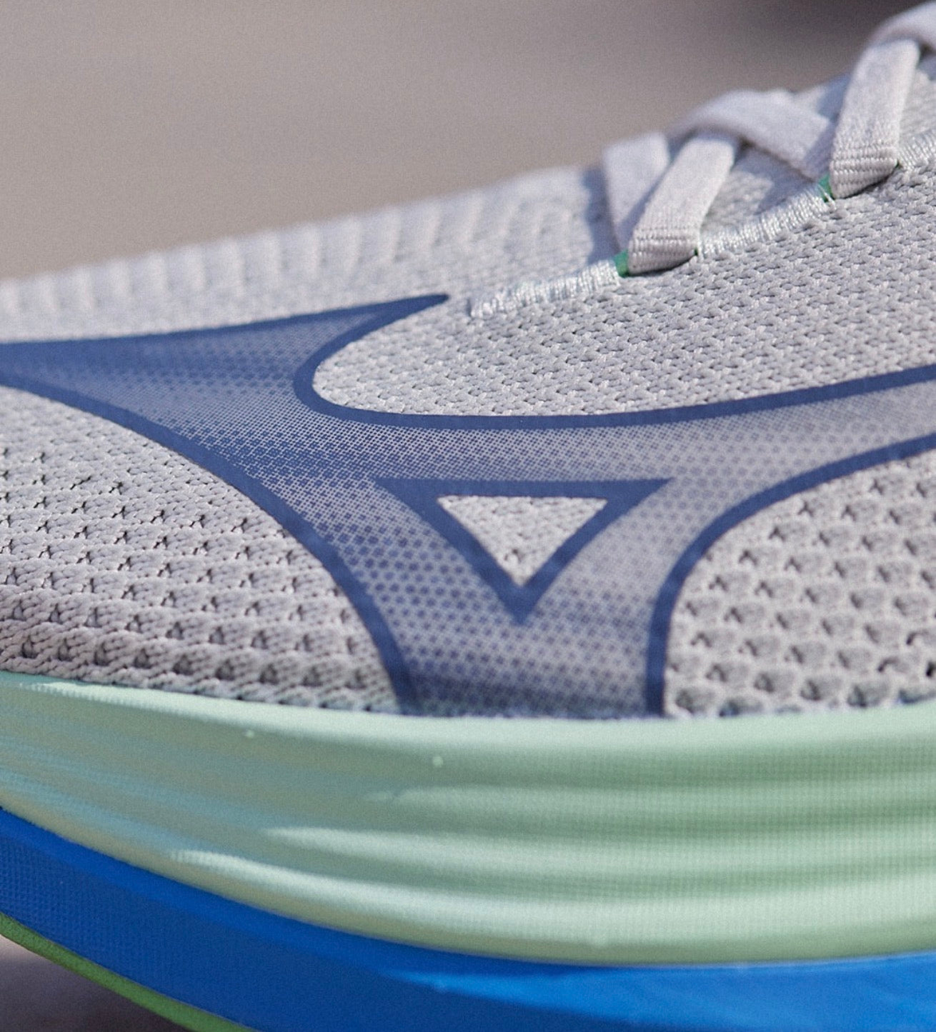 Mizuno Neo Vista