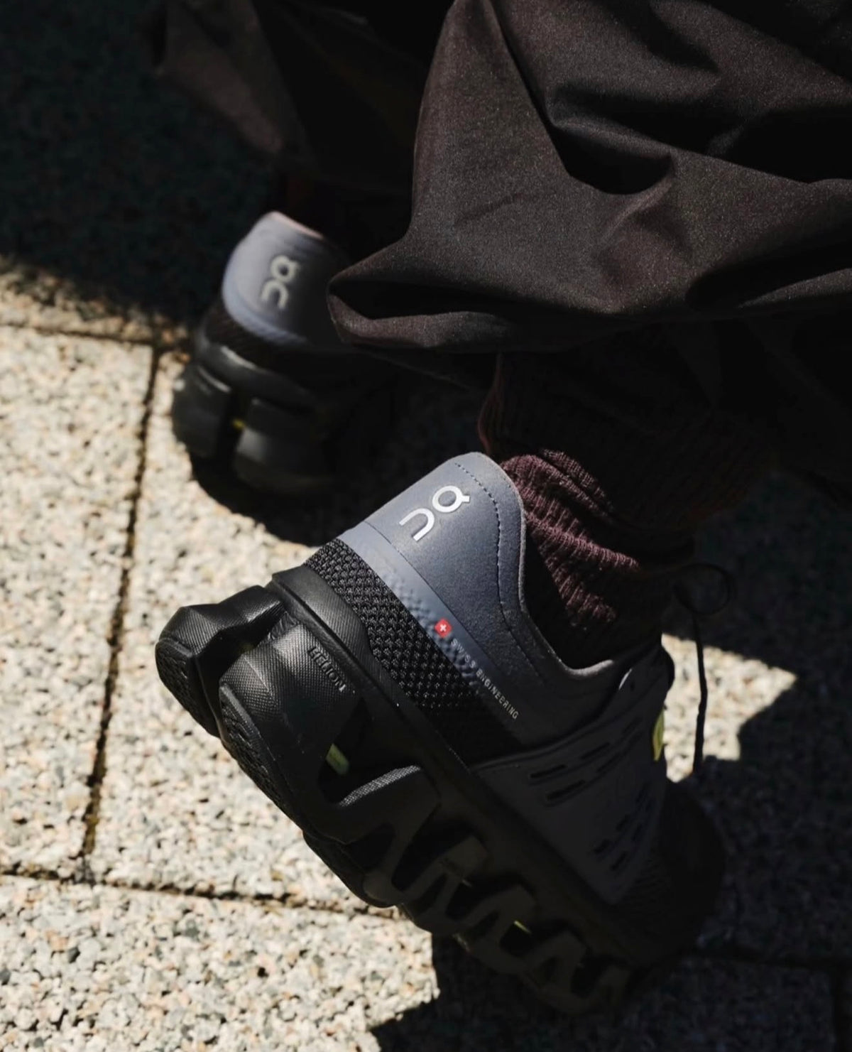 On Running Cloudswift Amp Stone Black