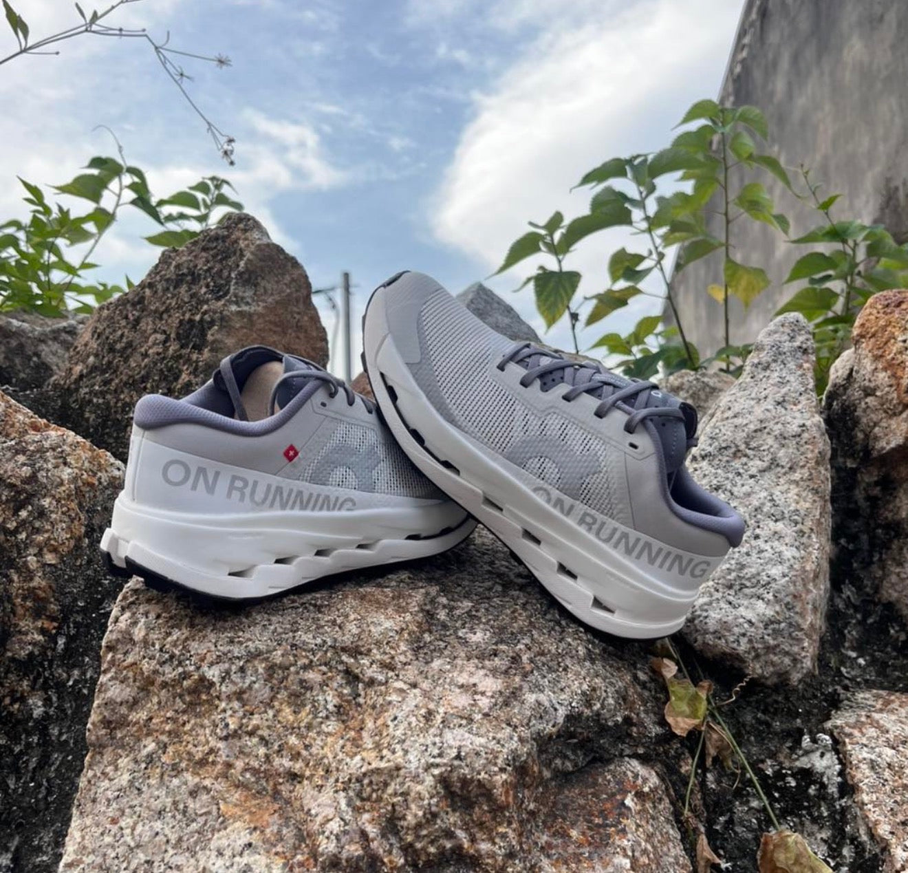 On Running Cloudultra 3 Rock White