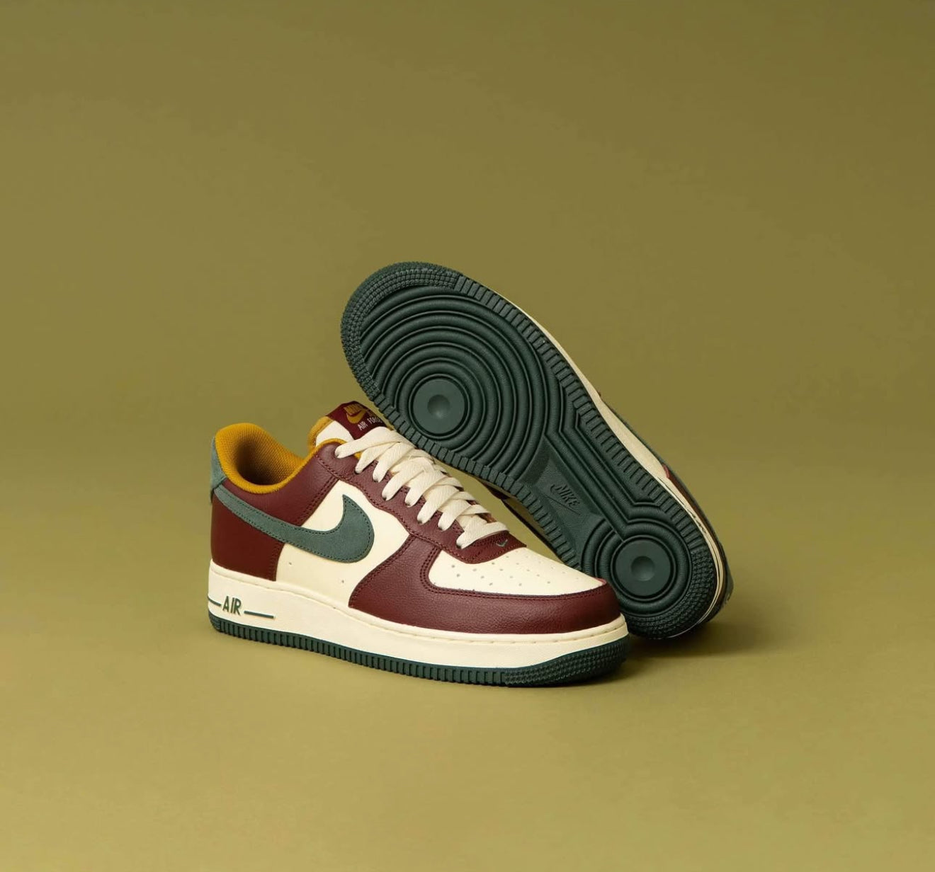 Airforce 1 Low LV’8 Dark Team Red / Vintage Green