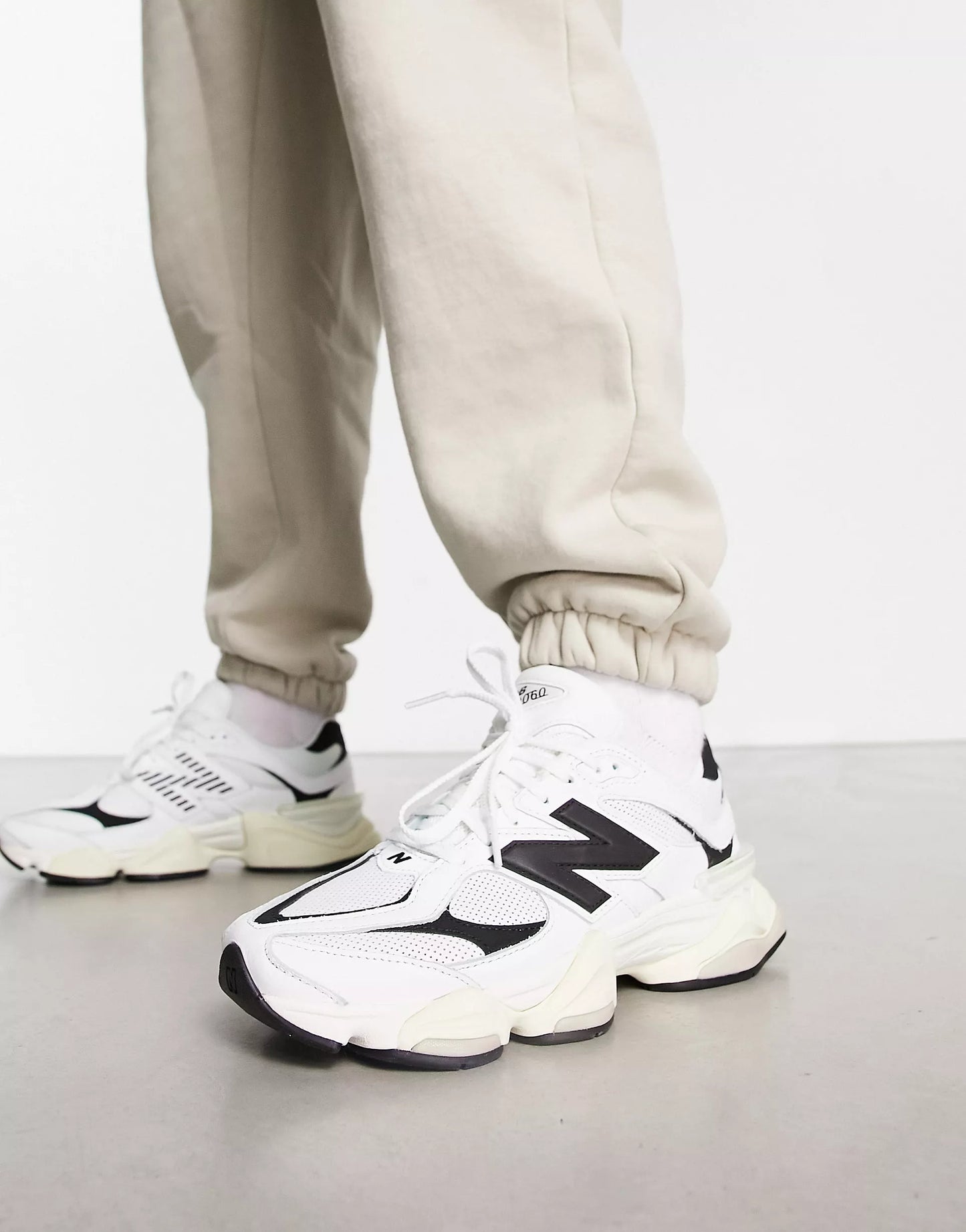 NB Balance 9060 White Black