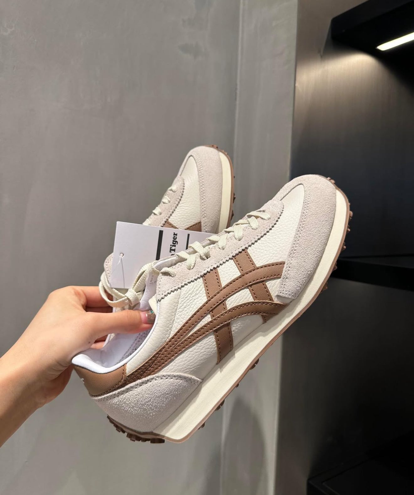 EDR 78 Lace Up Beige Brown