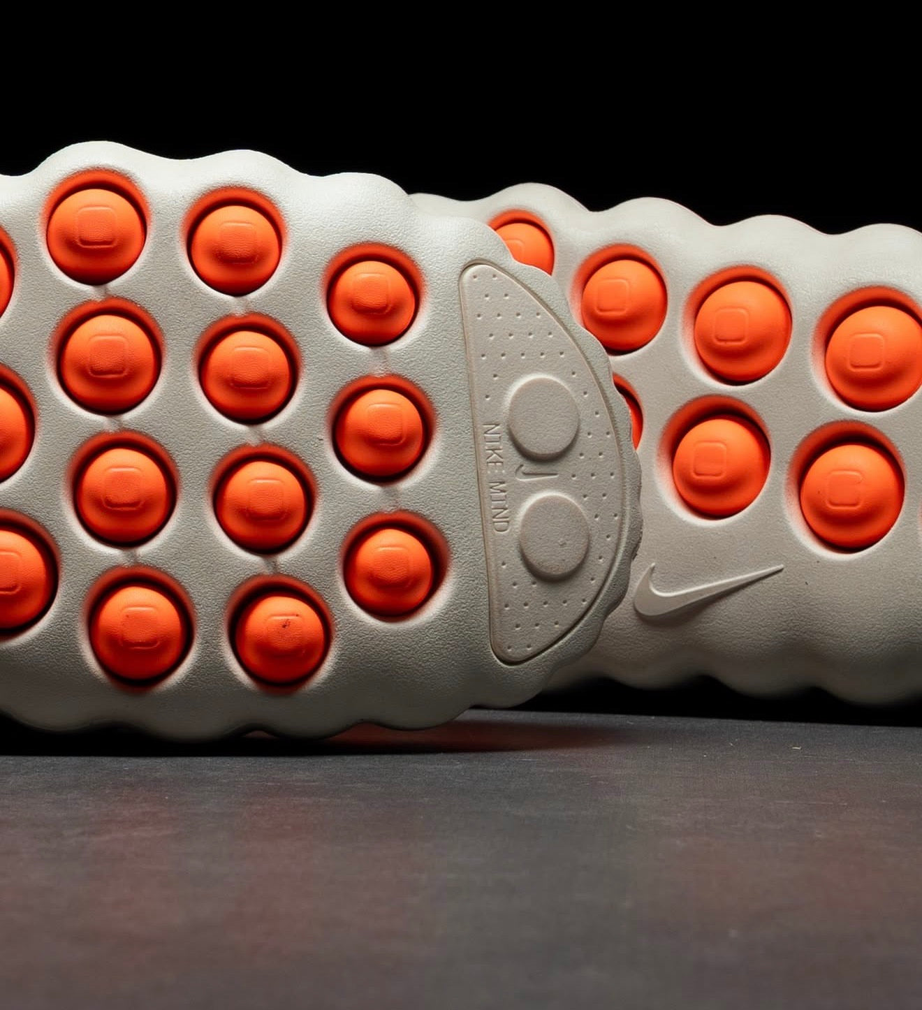 Mind 001 Slide Light Bone