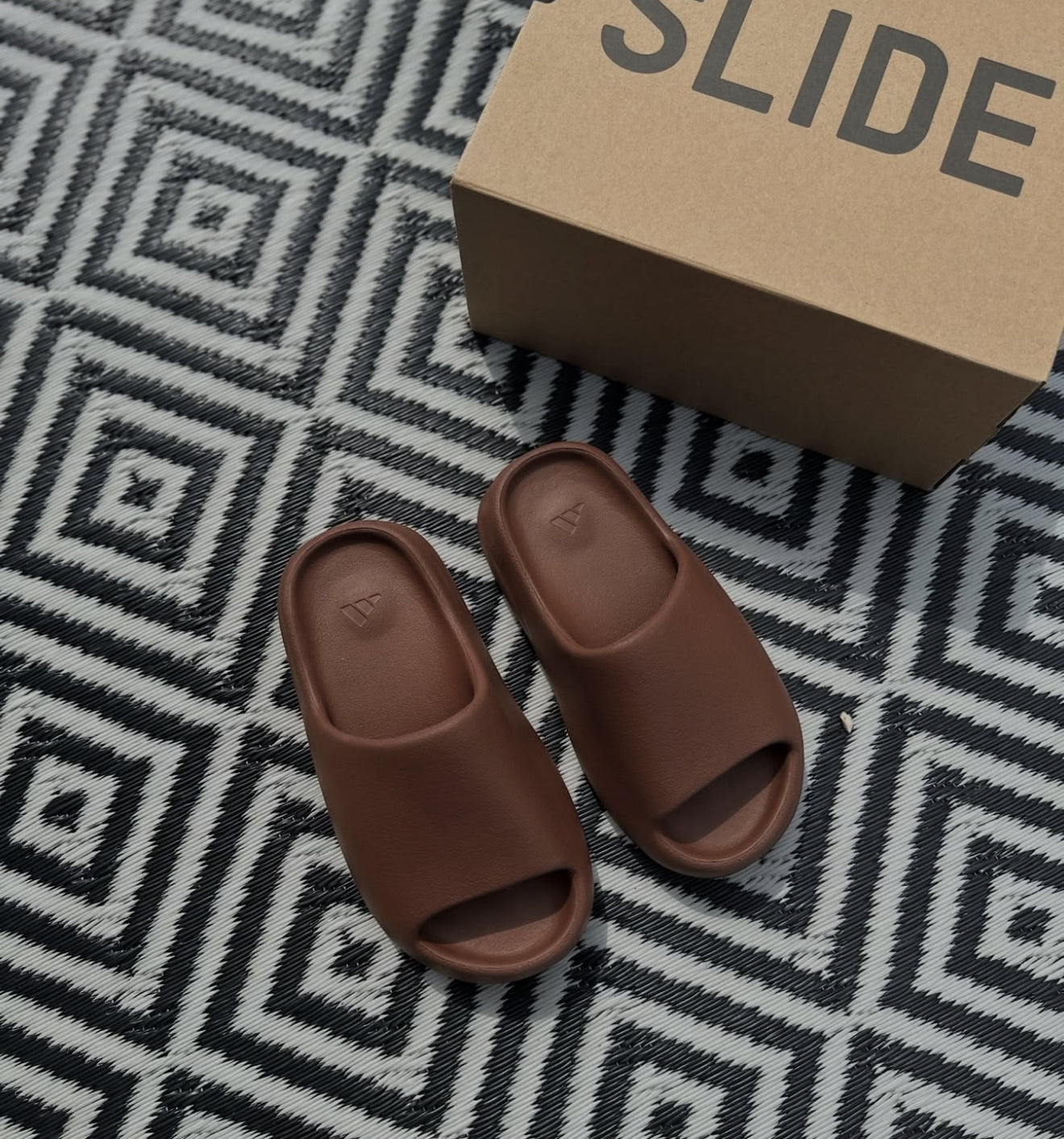 Yeezy Slides Flax
