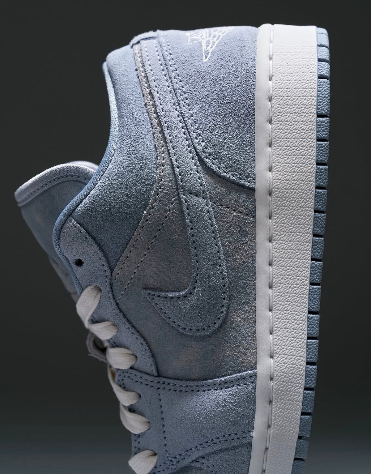 AJ 1 Low Obsidian Mist