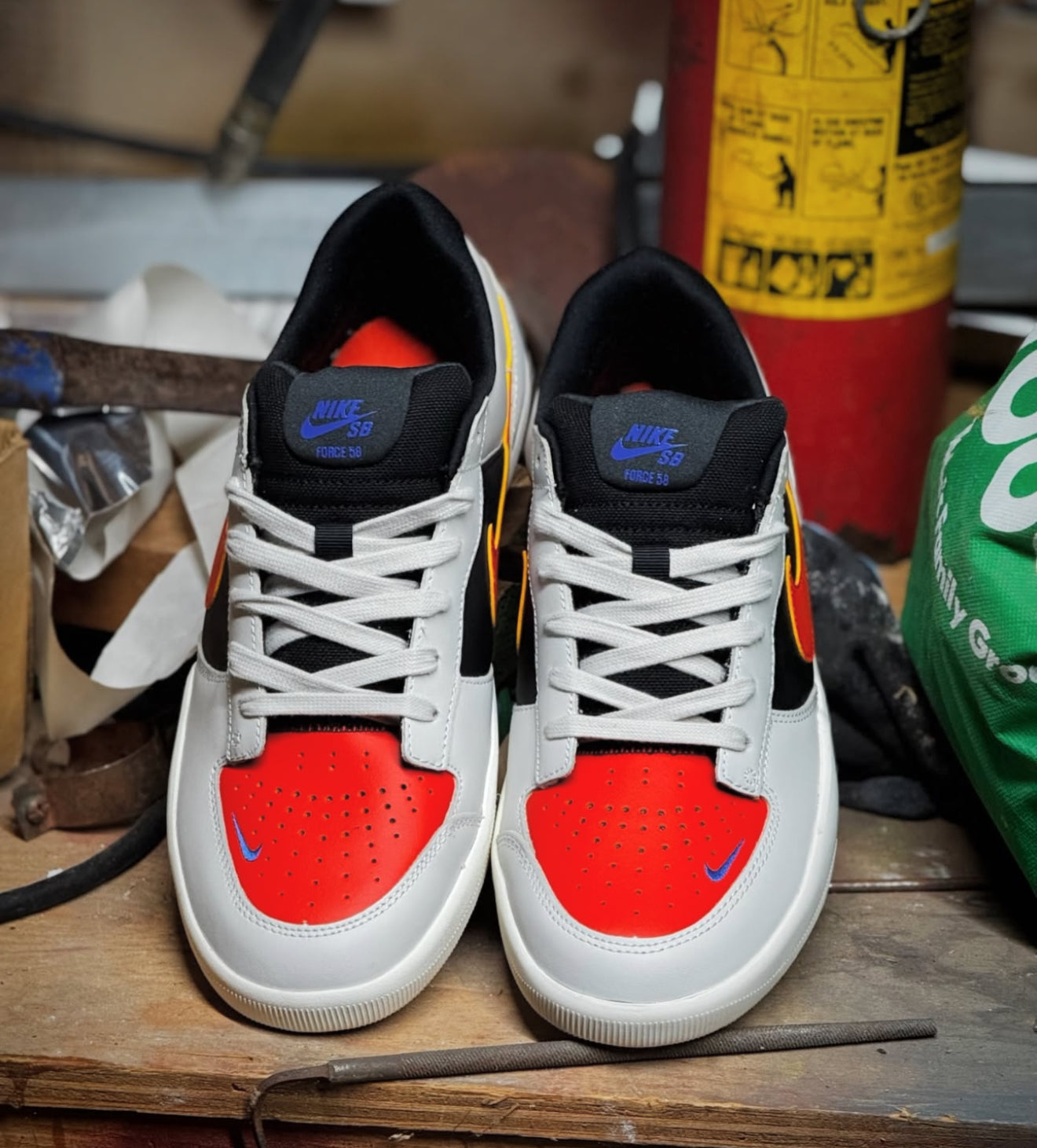 SB Force 58 Premium Light Bone Black Astronomy Blue Cosmic Clay