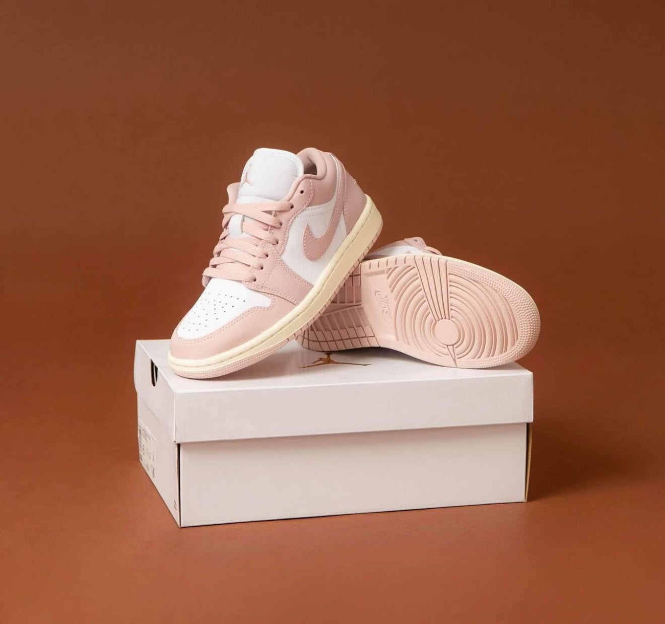 WMNS Air Jordan 1 Low Oxford Pink