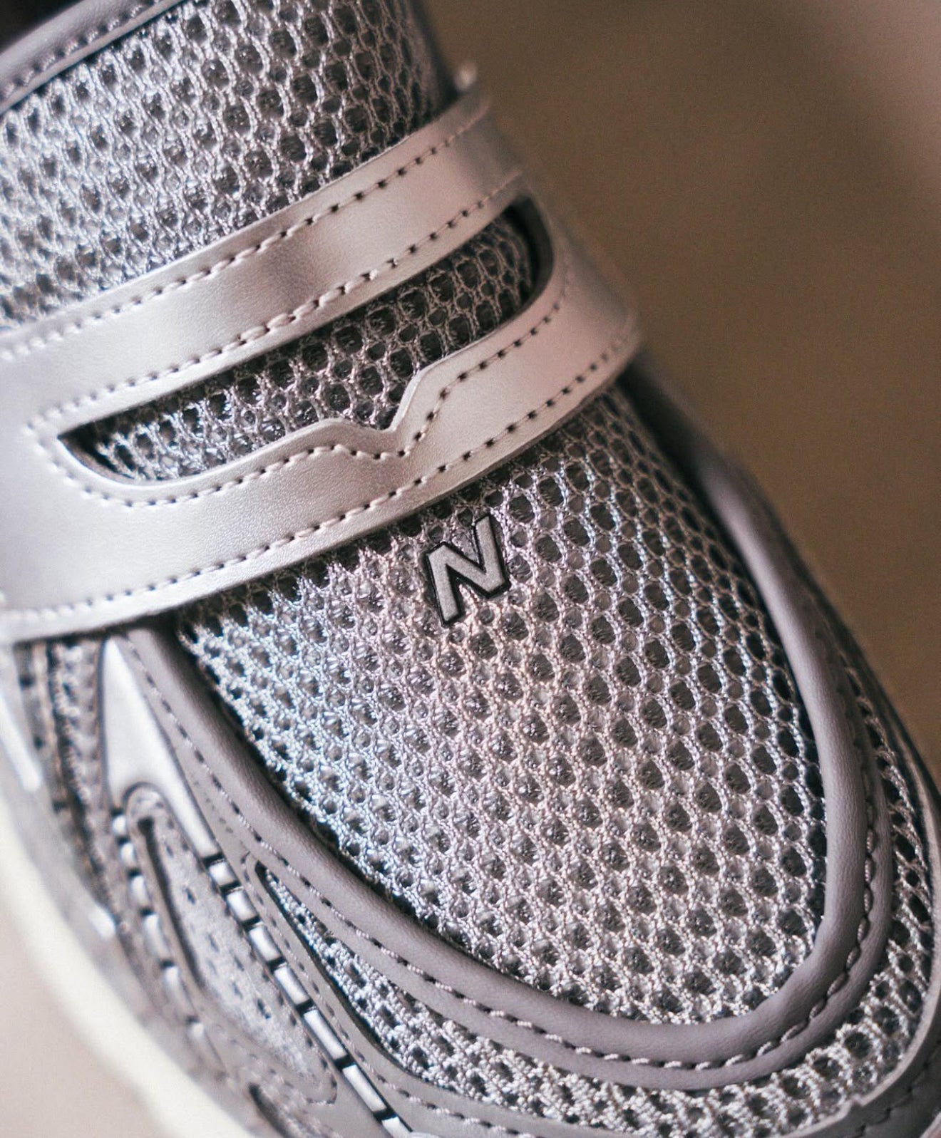 NB Balance 1906L Silver