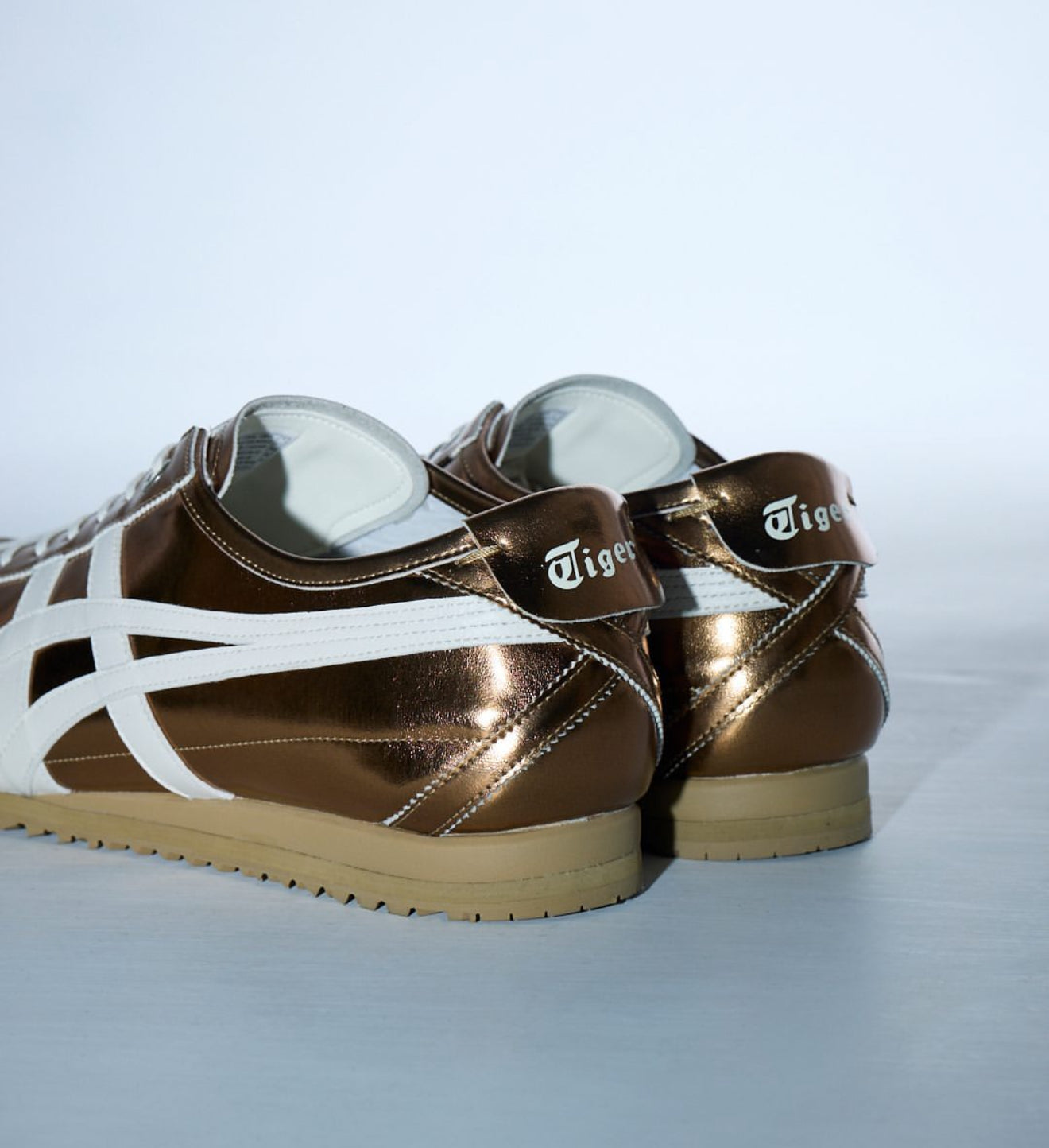 Mexico 66 Lace Up SD Metallic Series Desert Camp Cream