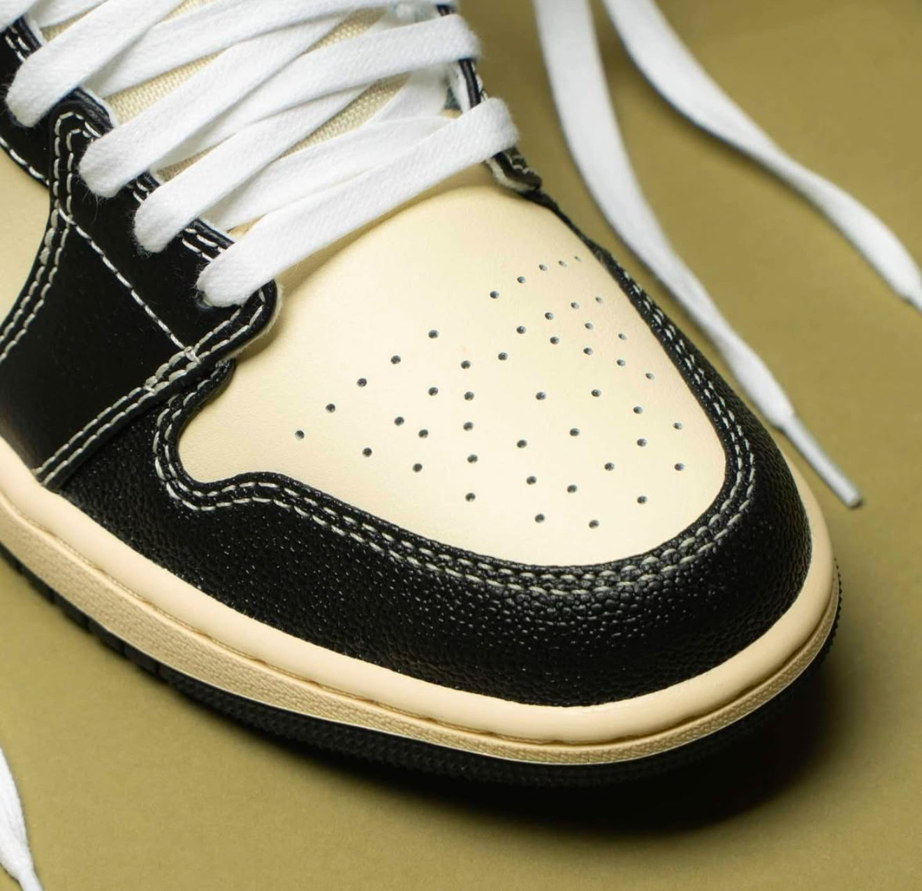 Air Jordan 1 Low Coconut Milk Black Muslin
