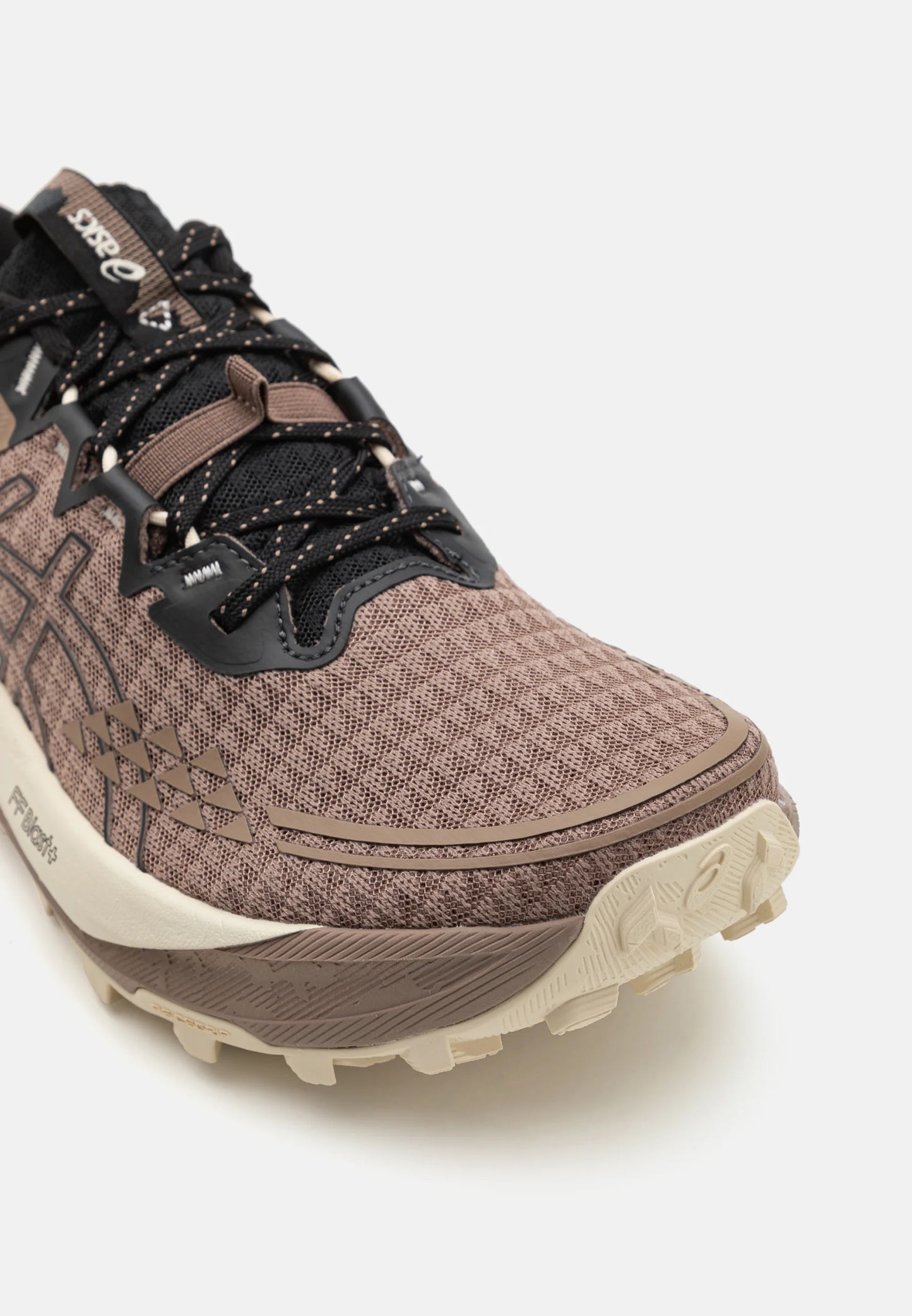 Gel-Trabuco 13 Taupe Grey Black