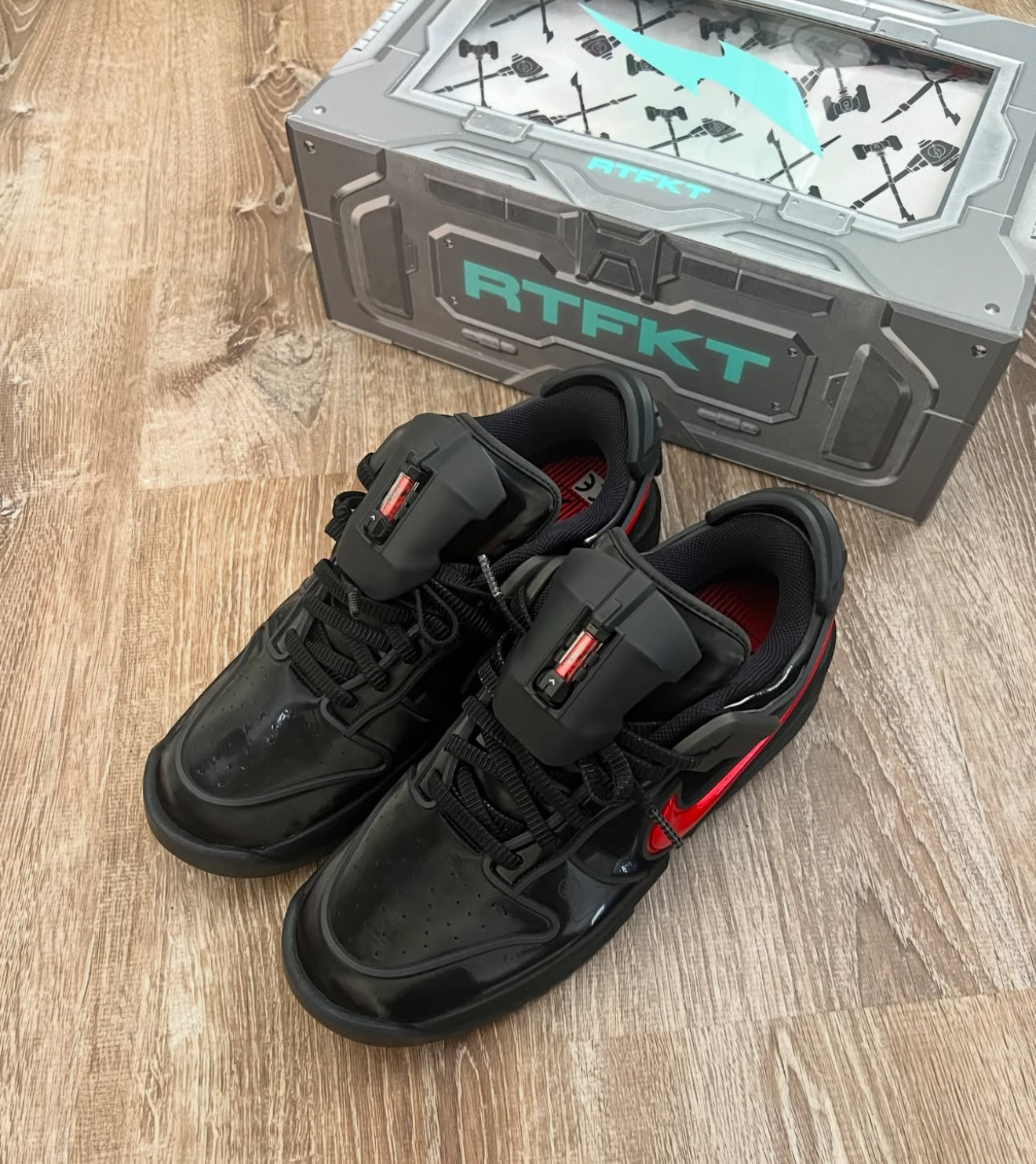 Dunk Genesis Low RTFKT Clone X (Edition of 5849)