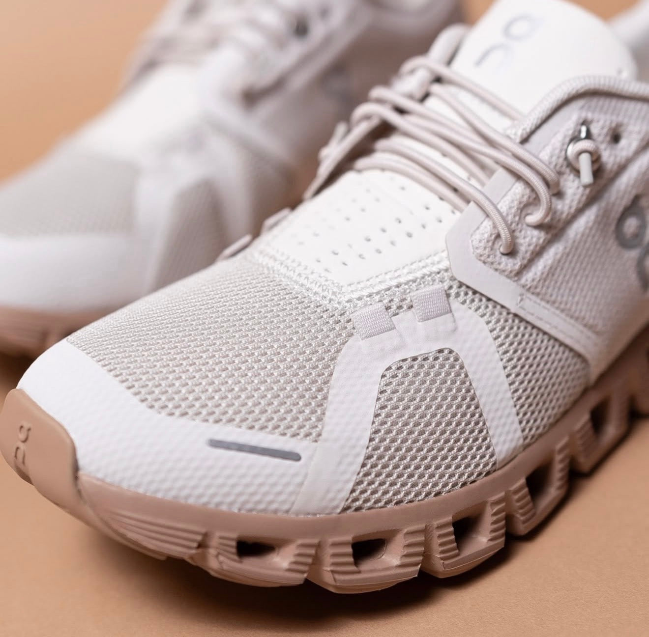 WMNs On Running Cloud 5 Sand Rosebrown