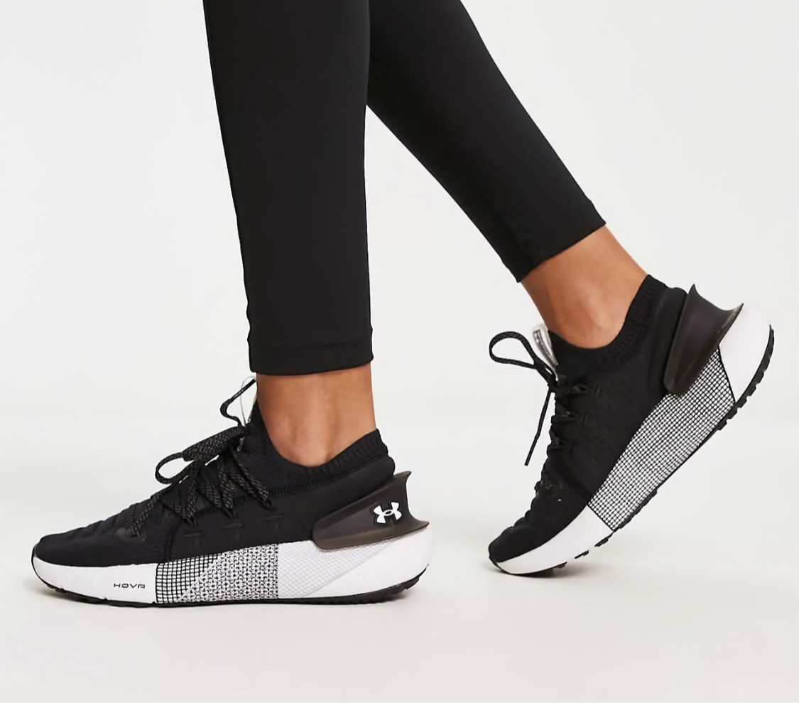 Underarmour Hovr Phantom 3 “ Black / White “