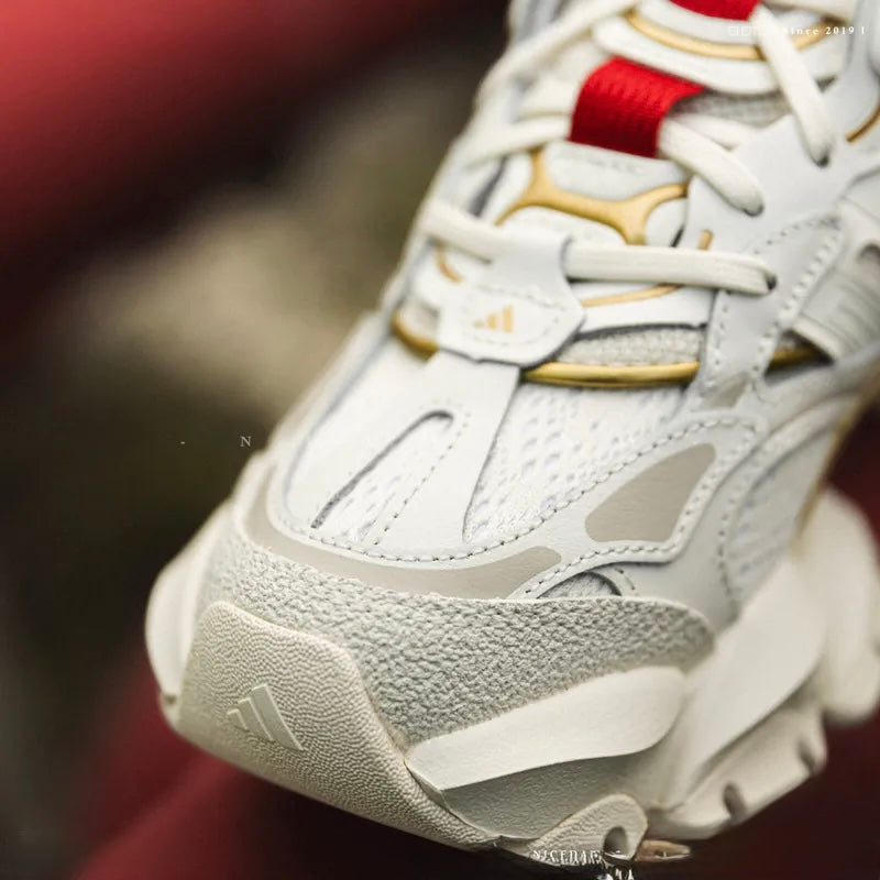 XLG Runner Deluxe Off White Gold Metallic Red