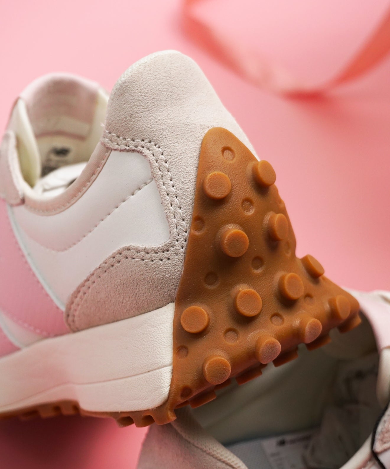 WMNs NB Balance 327 Pink