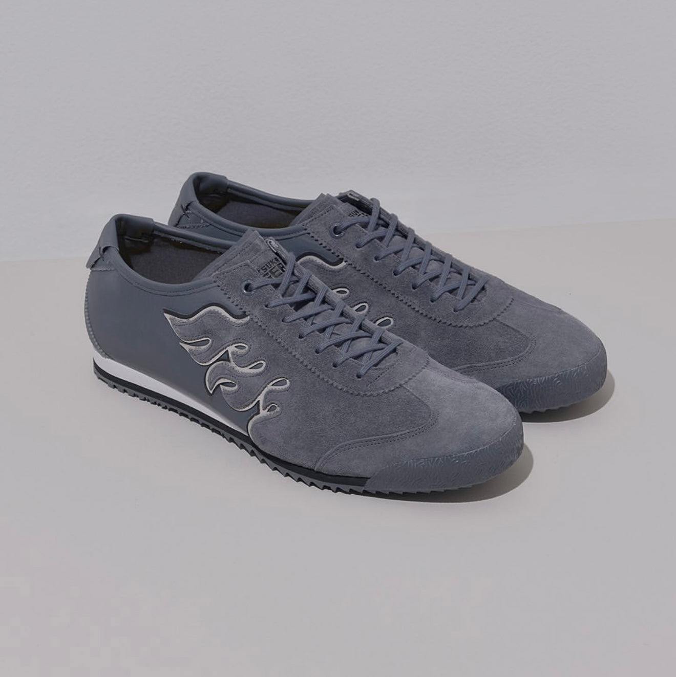 Mexico 66 Lace Up SD Flame Carrier Grey Black