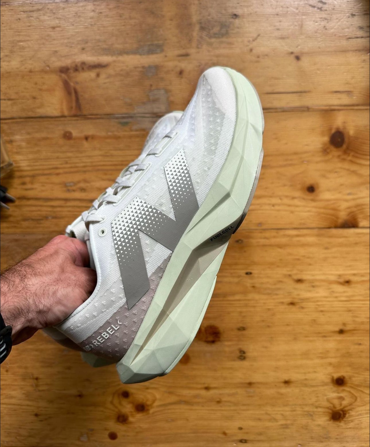 NB Balance Fuel Cell Rebel V4 Rebel