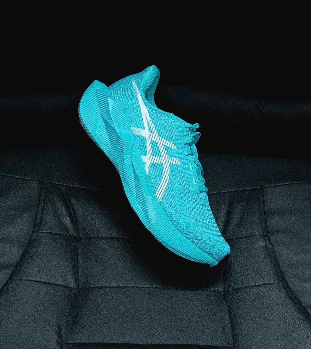 Novablast 6 Energy Aqua White