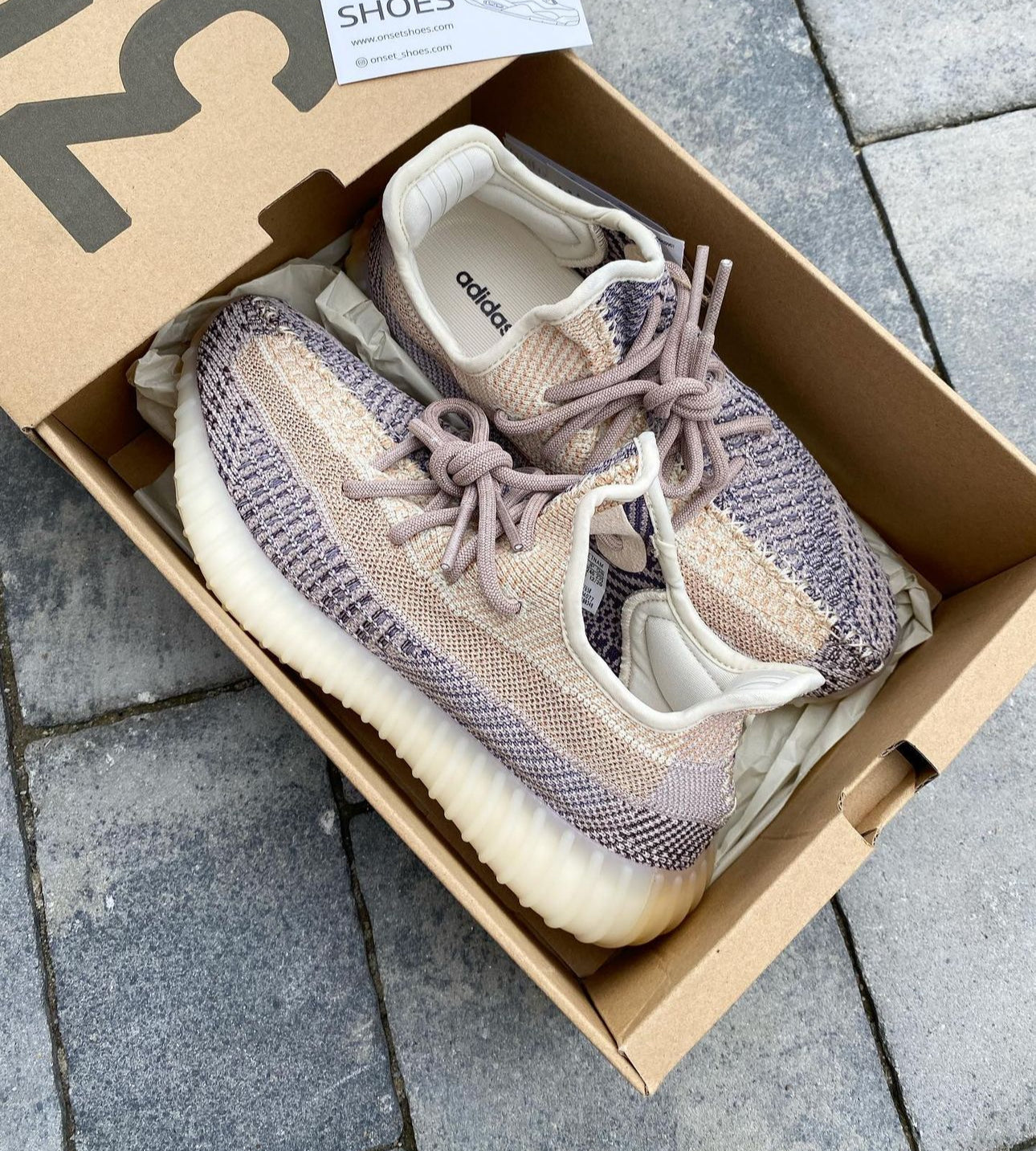 Yeezy Boost 350 v2 Ash Pearl