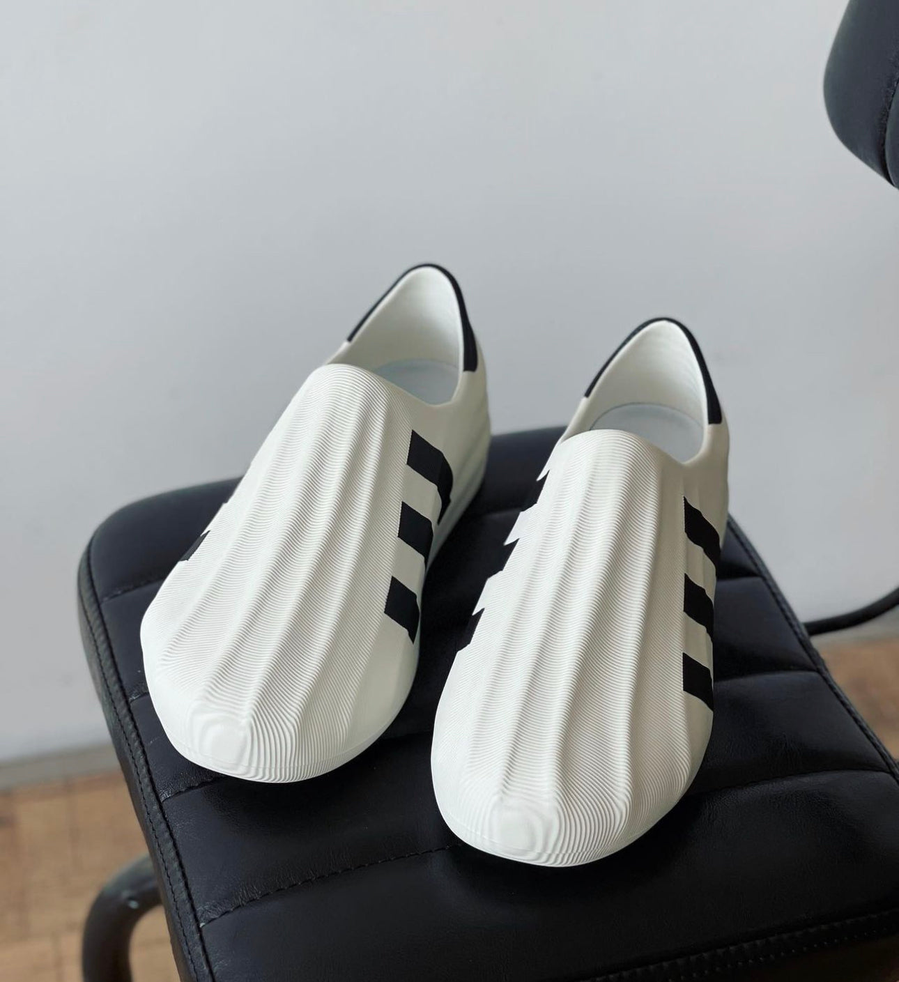 Adifoam Superstar White / Black