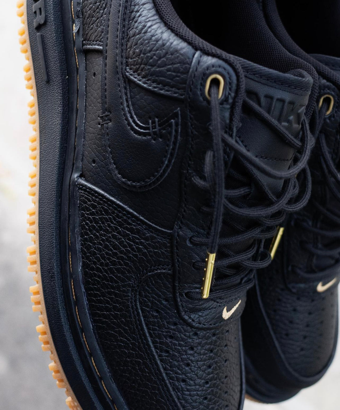 Airforce 1 Luxe Black Gum