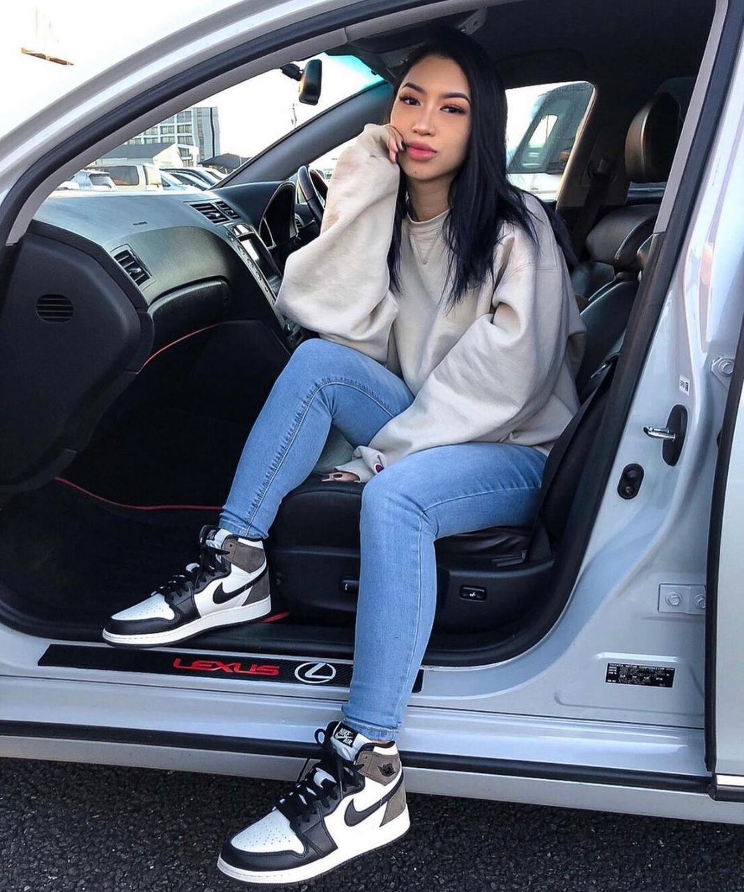 WMNS Air Jordan Retro 1 High Mocha