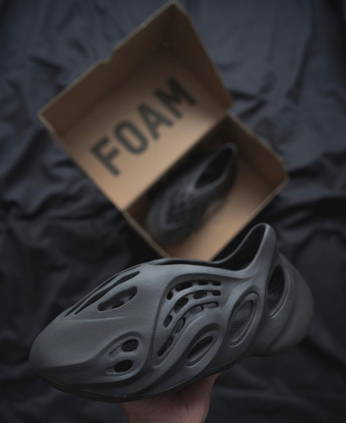 Yeezy Foam RNNR Onyx