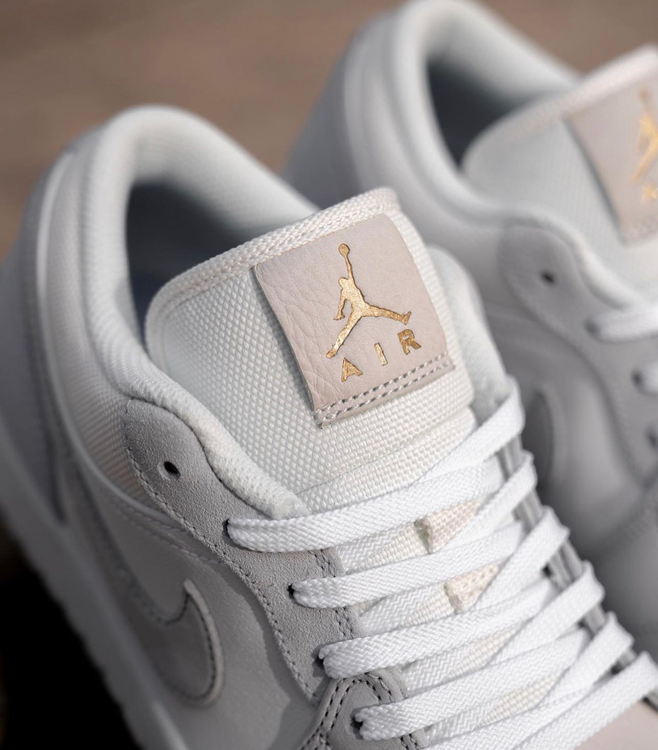 WMNS Air Jordan 1 Low Paris