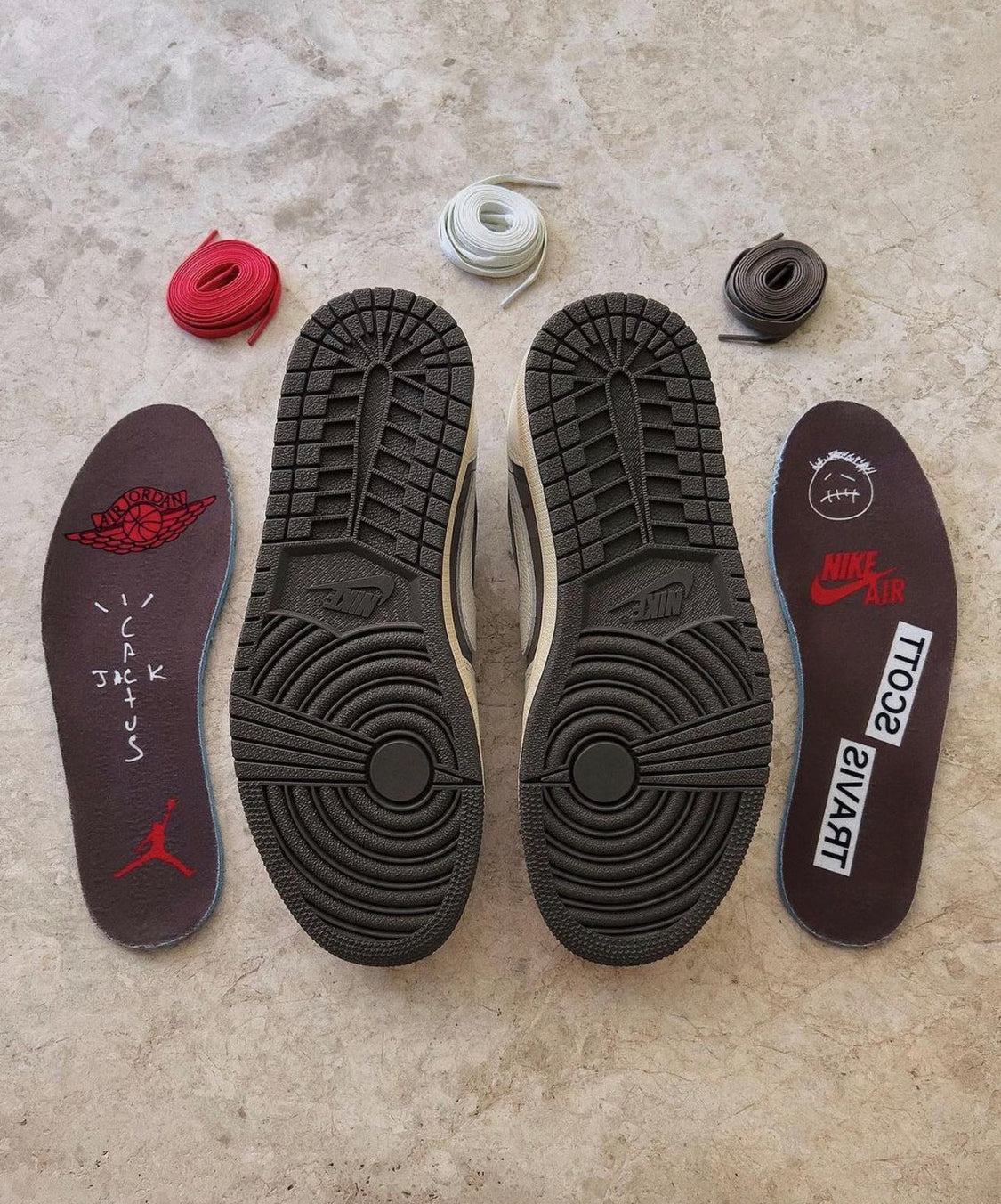 Travis Scott x Air Jordan 1 Reverse Mocha