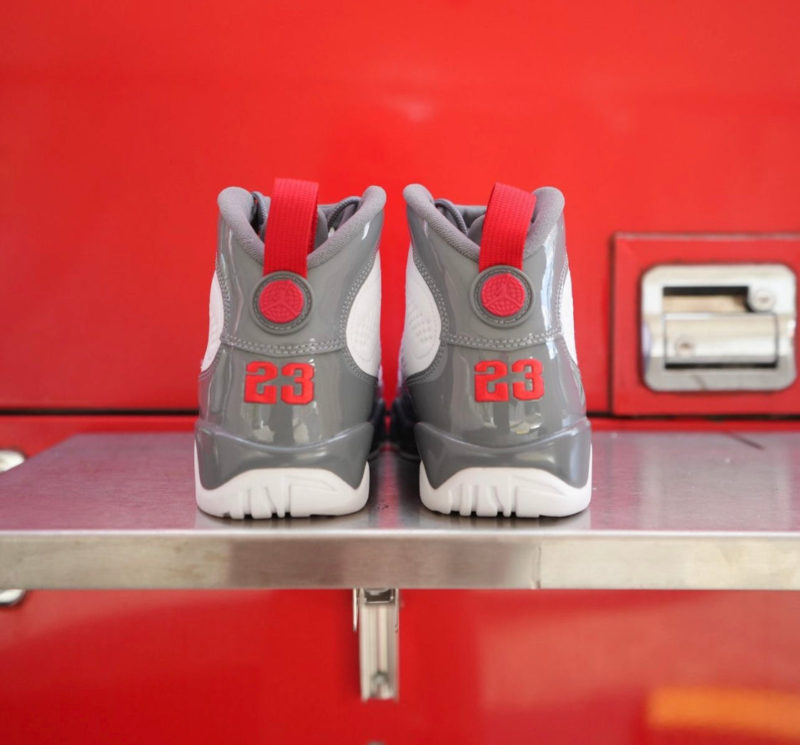 Air Jordan 9 Retro “ Fire Red “