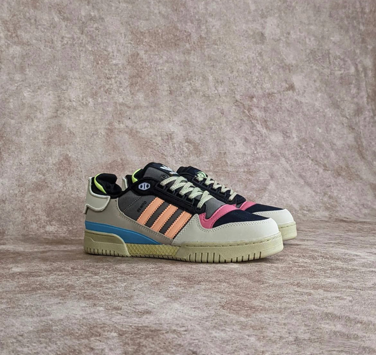 Bad Bunny x Forum Low Powerphase